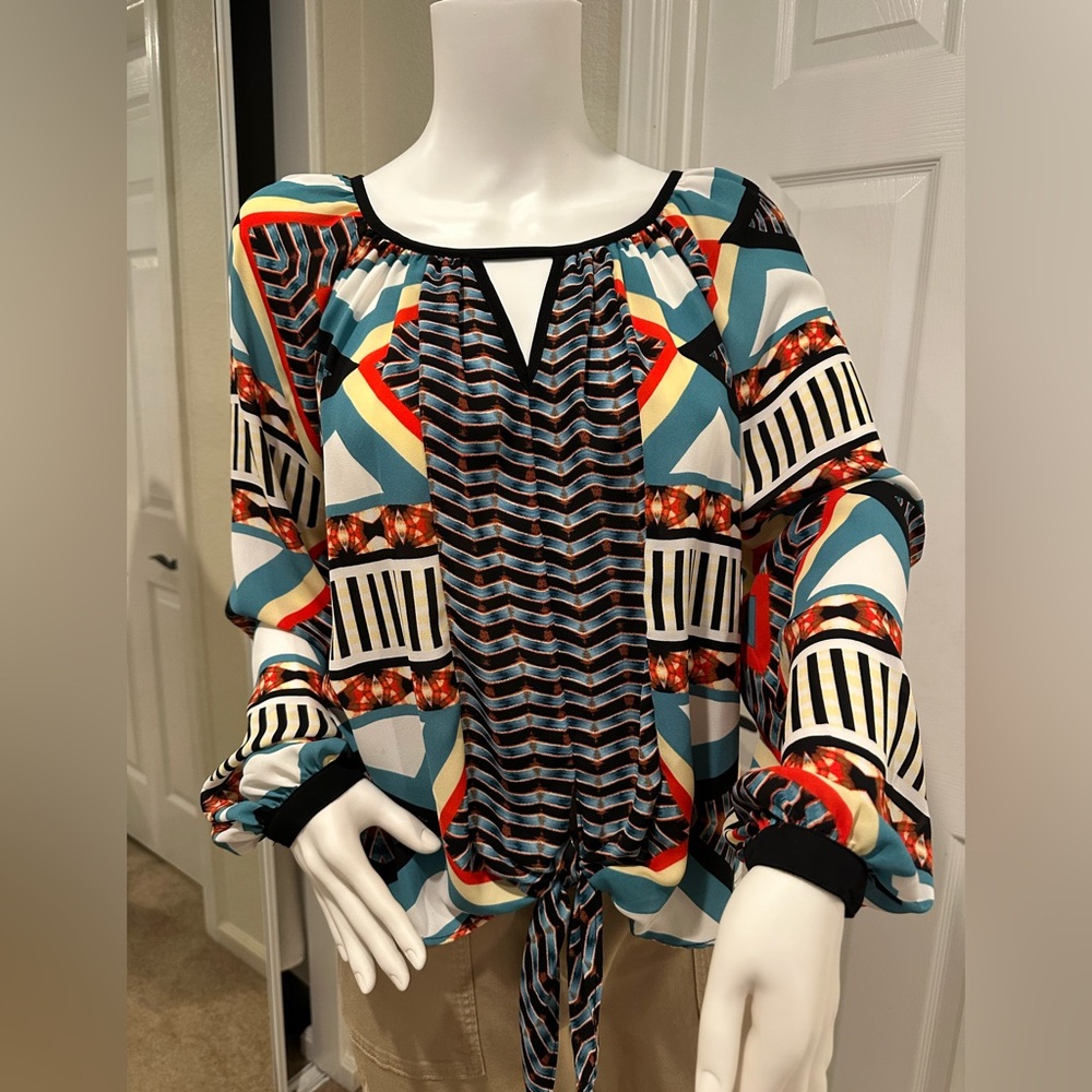 Xoxo Geometric Women's Top